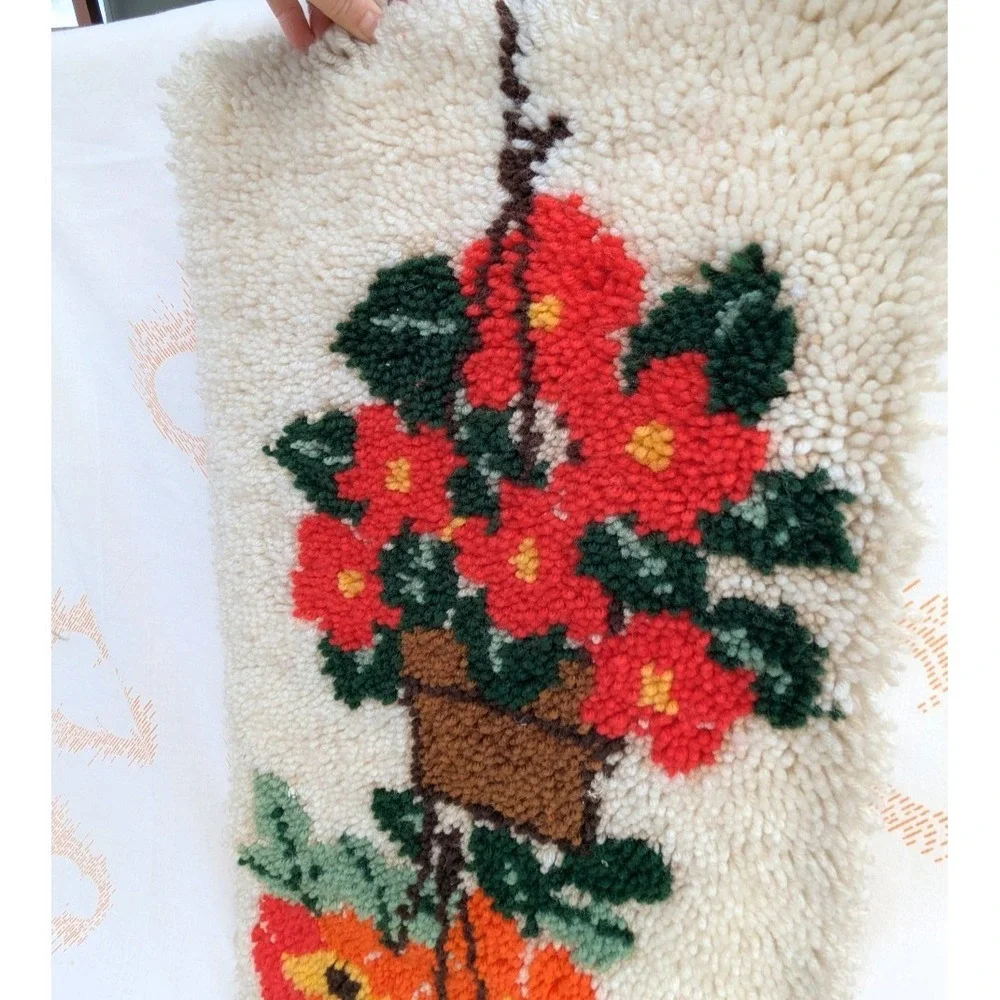 Vtg 60s Hanging Flower Plants Boho Latch Hook Wall Rug Tapestry  33